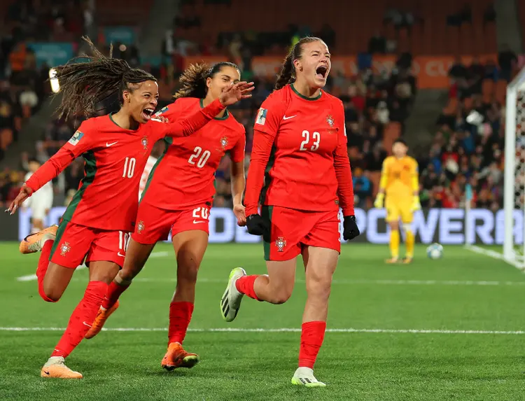 越南女足队在比赛中取得不俗成绩！