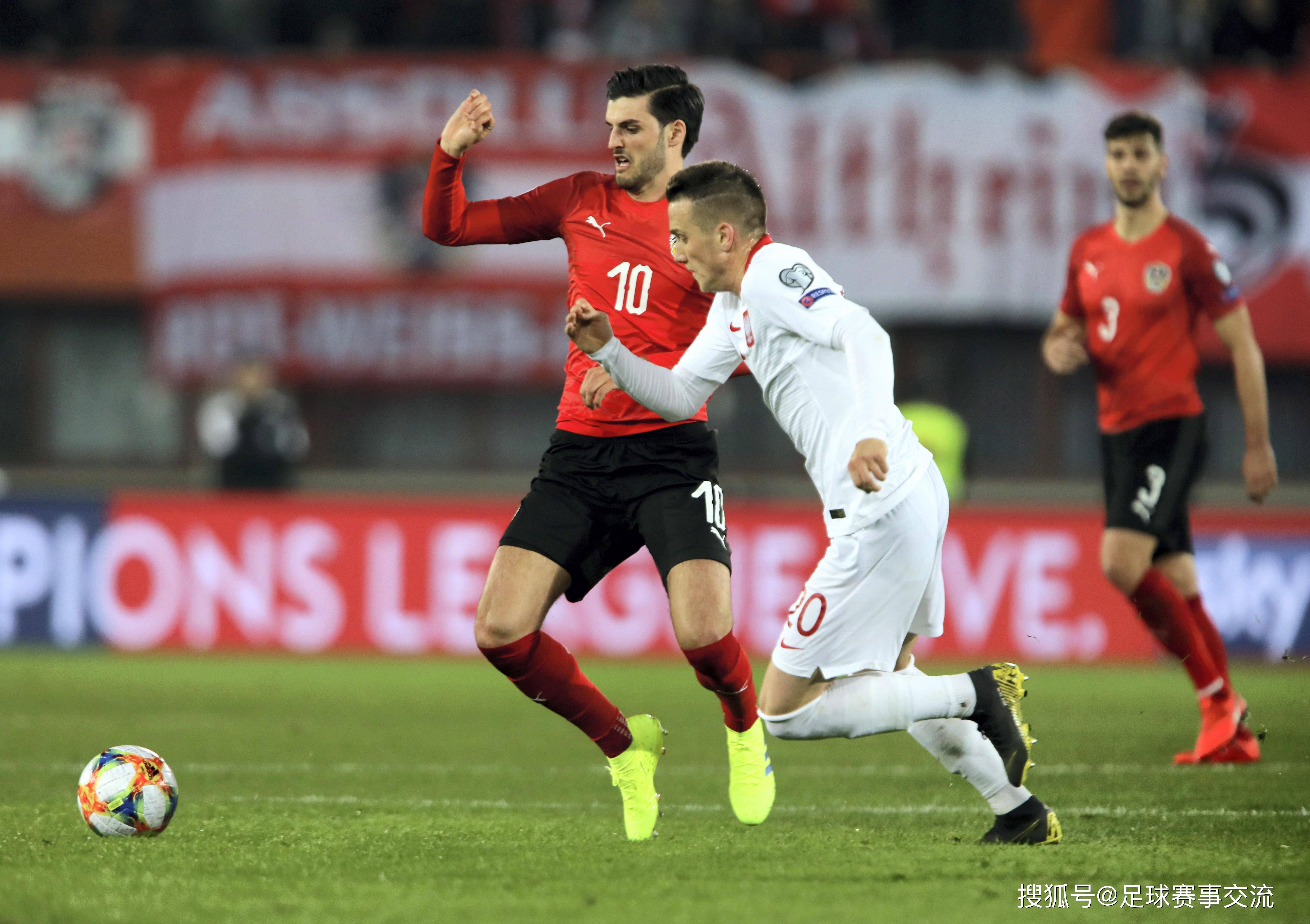 乌克兰队在欧预赛中实现反超 乌克兰队在欧预赛中实现反超