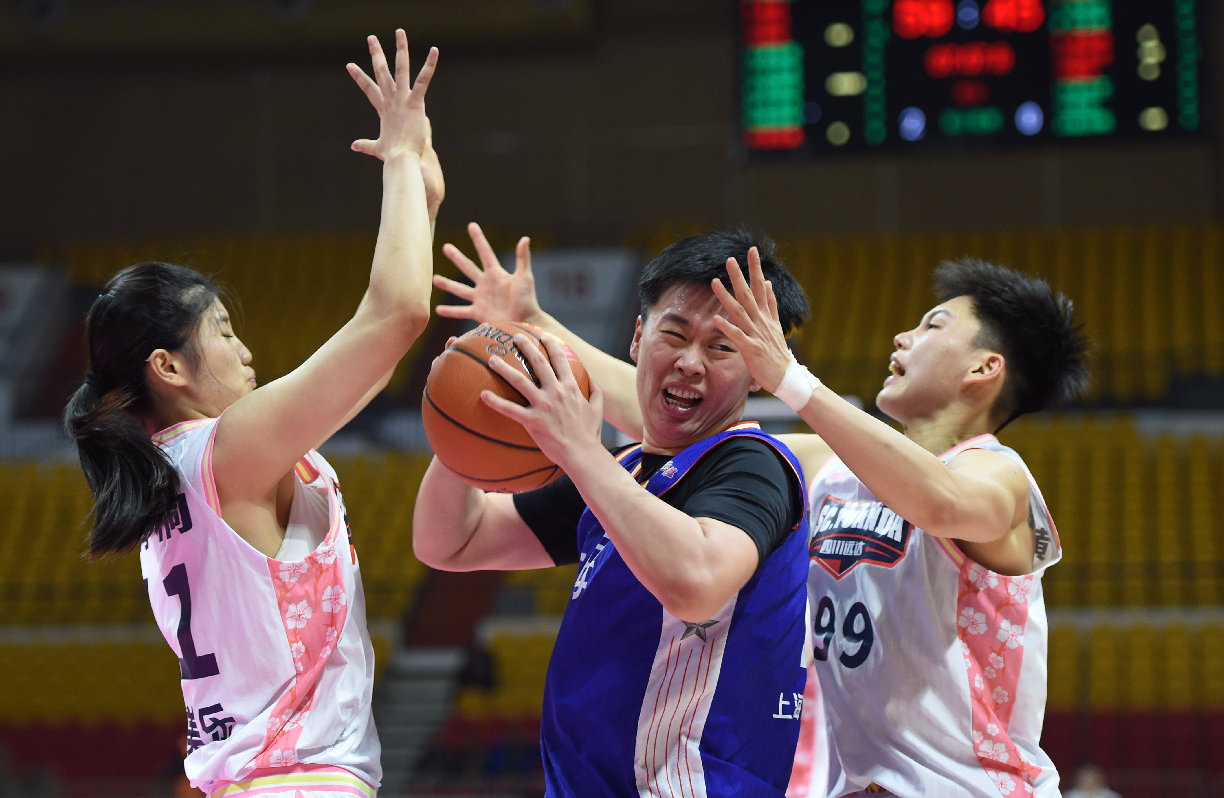 传奇篮球教练诺克逊逝世,篮球界黯然哀悼 传奇篮球教练诺克逊逝世,篮球界黯然哀悼