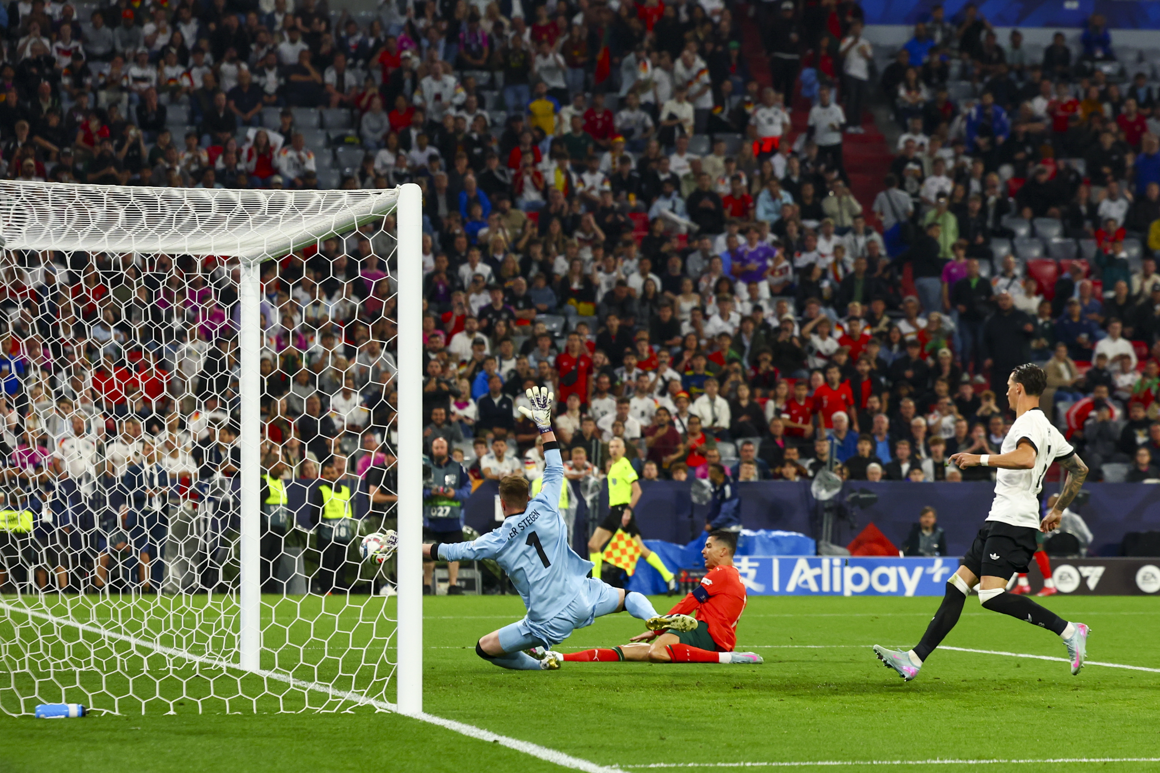 葡国家队雄心壮志,欧洲国家杯冠军擂台 葡国家队雄心壮志,欧洲国家杯冠军擂台